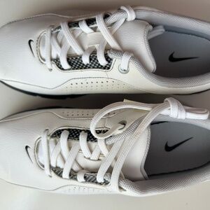 Nike Jr Gold shoes - kids